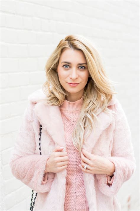 Ootd Pink Faux Fur La Petite Noob A Toronto Based Fashion And