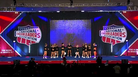 Thunder Elite All Stars Lightning L Senior Small Day