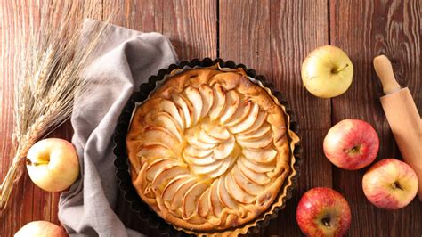 Así es esta deliciosa tarta de manzana barata y fácil de preparar sin