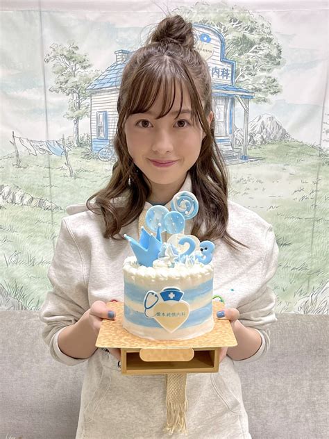 橋本環奈 On Twitter 無事に23歳を迎える事が出来ました！ 沢山のお祝いの言葉ありがとうございます🥺 色んな方々に支えられてここ