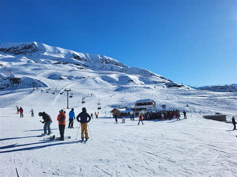 Alpe D Huez Soleil Et Neige Un Peu De Files