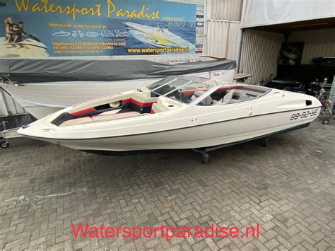 Used 1990 Bayliner Capri Bowrider YachtFocus