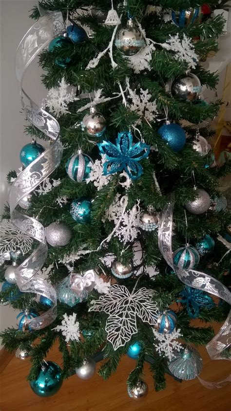 Arvore De Natal Em Tons De Azul Branco E Prata Decora O De Natal