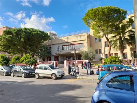 Infiltrazioni D Acqua Alla Scuola De Gasperi Bambini Costretti Ai