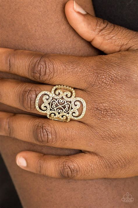 Paparazzi Vintage Vault Regal Regalia Brass Ring Pink Jewels
