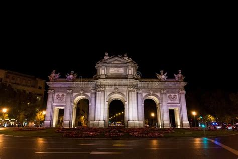 Puerta De Alcala (Alcala Gate), Madrid Stock Image - Image of madrid ...