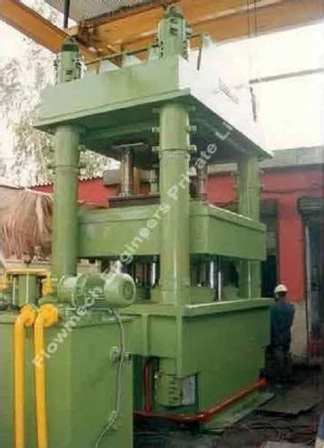 X Mm Solid Tyre Hydraulic Compression Moulding Press