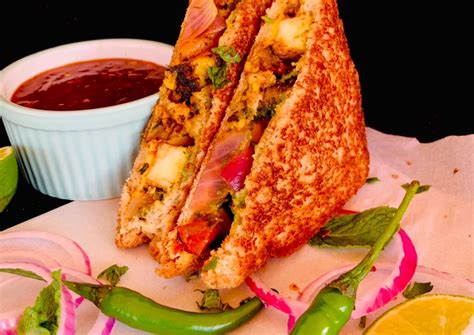 Paneer Tikka Sandwich Recipe by Arpita Mukherjee - Cookpad