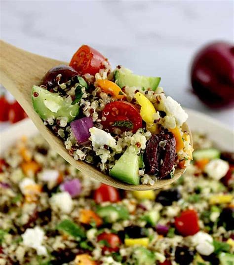 Greek Quinoa Salad – Nutritious Deliciousness