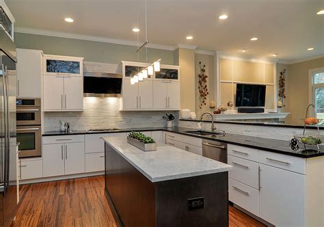 35 Fresh White Kitchen Cabinets Ideas To Brighten Your Space Home Remodeling Contractors