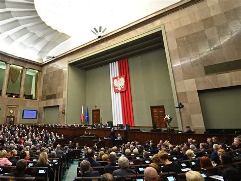 Wybory do PE a mandaty w Sejmie Koalicja Tuska bez większości