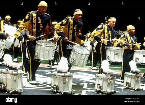 Drumline nick cannon hi-res stock photography and images - Alamy