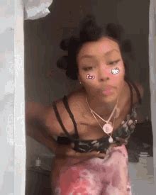 Freakyglrls Sza Freakyglrls Sza Discover Share Gifs