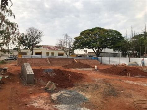 Construção da nova pista de skate no Projeto Saci está 50 concluída