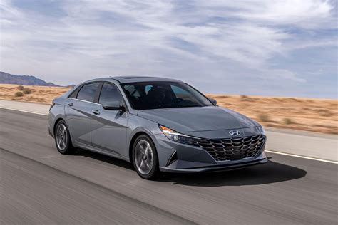 2021 Hyundai Elantra Hybrid looks striking in gray - CNET