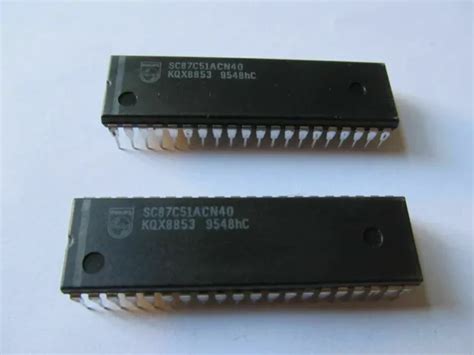 PHILIPS SC87C51ACN40 CMOS Microcontroller Single Chip 8 Bit OTPROM