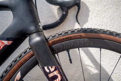 Pirelli Cinturato Gravel S Le Pneu Gravel Pour Les Terrains Les Plus