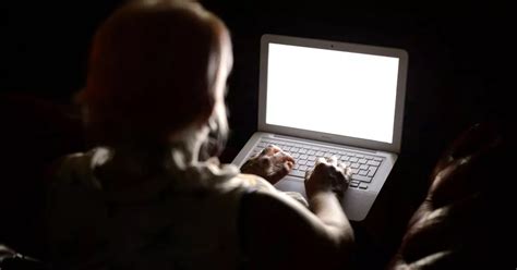 Huge Rise In Revenge Porn Crimes As Hundreds Have Intimate Pictures Leaked Birmingham Live