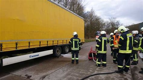 Bad Hersfeld A4 Zufällige Kontrolle LKW Anhänger gerät in Brand