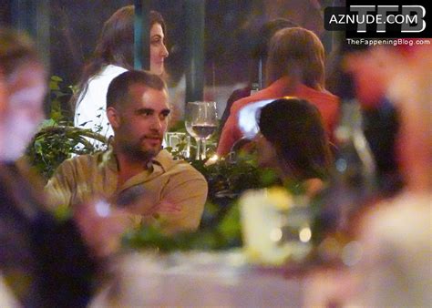 Emily Ratajkowski Sexy Seen Flaunting Her Hot Figure Alongside A Dj In Nyc Aznude