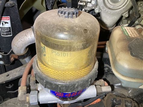 Detroit Dd15 Fuel Filter Assembly 482