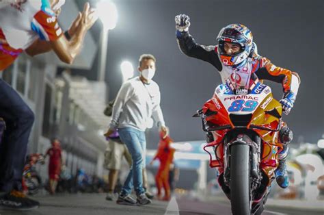 Poppa Wheelie Rookie Jorge Martin Wins Pole Doha Motogp