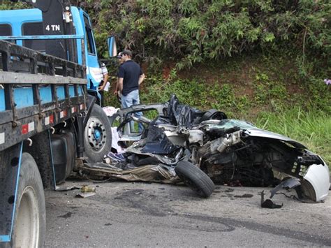 G1 Motorista Morre Em Acidente Na Br 101 Em Casimiro De Abreu Rj