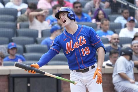 Brewers Acquire Outfielder Mark Canha As Mets Deal Another Veteran