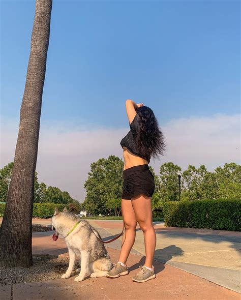 Elina Meng | Stopped for the flowas n the sky. Forcing myself to wake