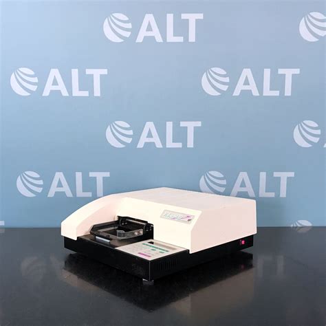 Biotek Elx800 Universal Microplate Reader