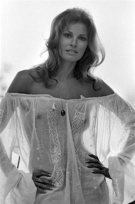 Raquel Welch C 1970s Tumbex