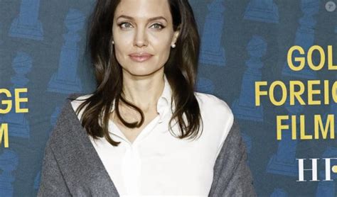 Angelina Jolie Main Dans La Main Avec Sa Fille Zahara 18 Ans Un Duo