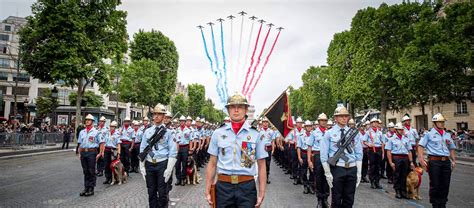 Brigadeinside Un Juillet Chez Les Pompiers De Paris Allo