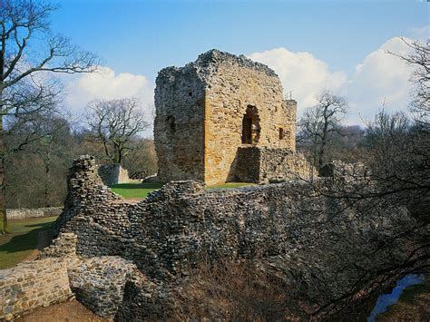 Ewloe Castle (Cadw) | VisitWales