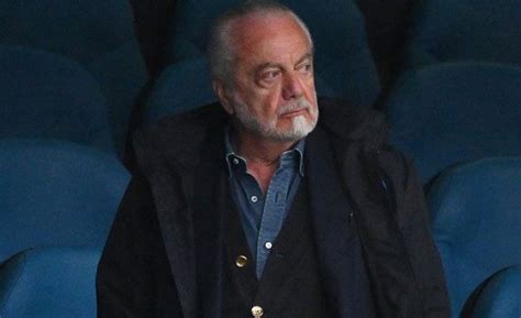 De Laurentiis progetta il nuovo Napoli Per all allenatore è corsa tra