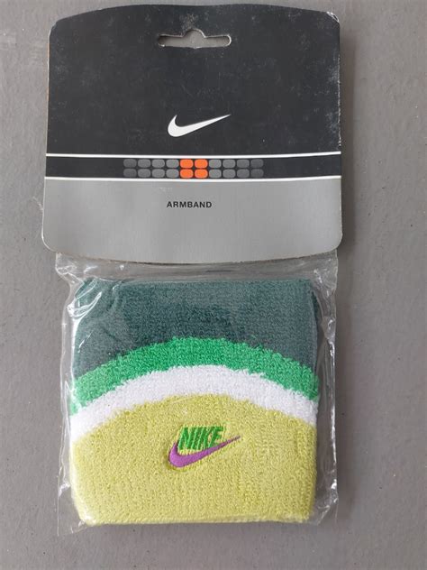 Nike Arm Band Sports Equipment Other Sports Equipment And Supplies On