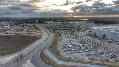 Joe Tegtmeyer On Twitter Some Sunrise Images Over Giga Texas On