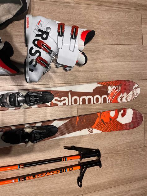 Narty Salomon juniorskie 140 cm Góra Kalwaria OLX pl