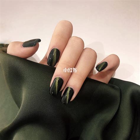 Cat Eye Nail Designs That Are Elegant And Goddess Like