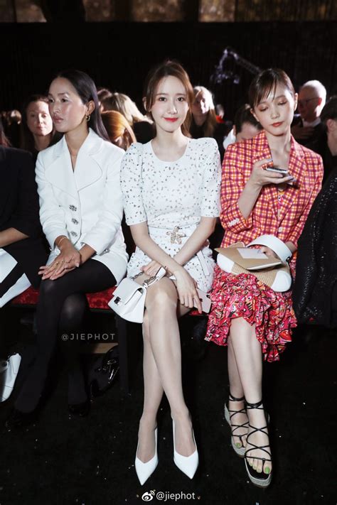 Potret Elegan Yoona SNSD Di Run Away NYFW Fall 2019