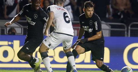 Análise três erros fazem o Botafogo deixar vitória no clássico diante