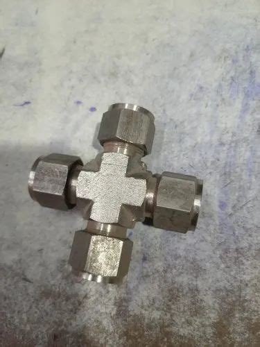 Inch Threaded Stainless Steel Cross Tee For Gas Pipe At Rs