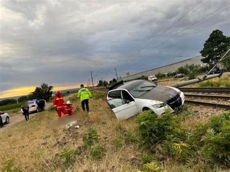 Trafic feroviar blocat la Verești după ce un tânăr de 22 de ani a rupt