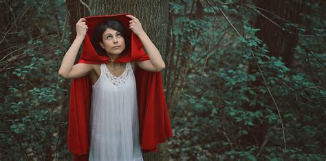 The Song of Songs • Akadêmia