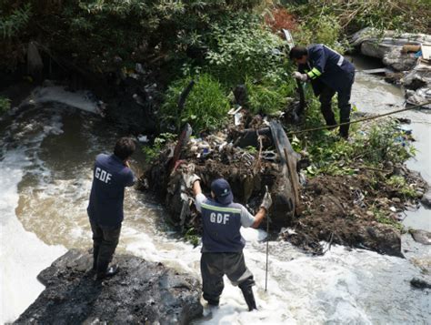 Retiran 11 toneladas de basura y maleza del Río Tacubaya Grupo Milenio