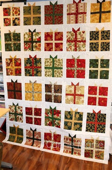 The Present Quilt Quilting Land Bloglovin Christmas Quilt