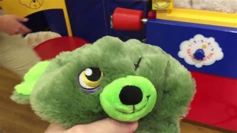 Halloween Build A Bear Shoppping Lets Build ZOMBEAR story SO CUTE scary ...