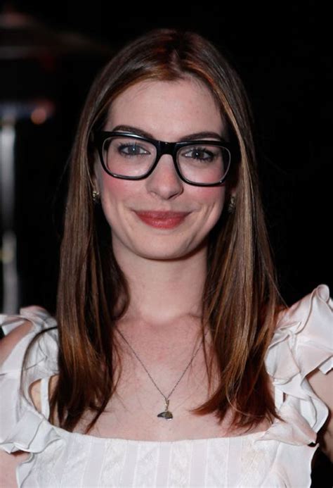 Anne Hathaway So Lovely Actriz Anne Hathaway Celebrities Female