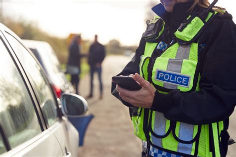 B Ziers Un Chauffard En Fuite Percute Violemment Des Policiers