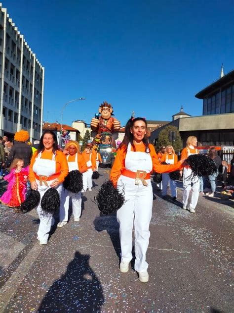 Cant La Prima Sfilata Del Carnevale Porta Sorrisi E Insegna Umilt